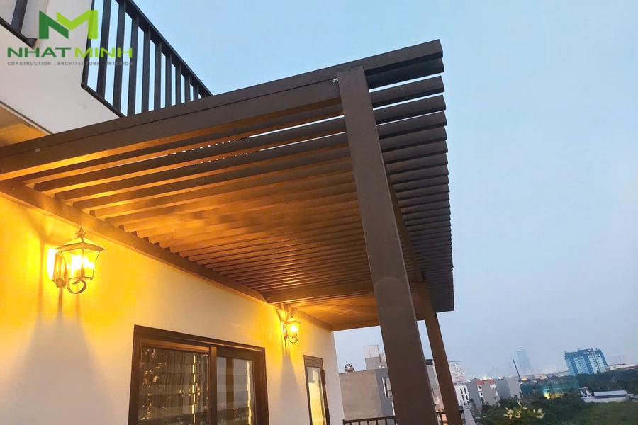 Thi công giàn hoa gỗ nhựa ngoài trời tại Hà Nội