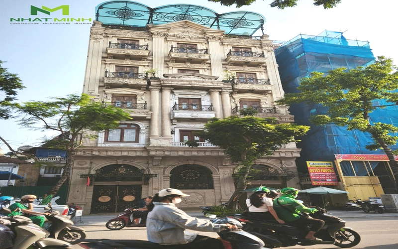 Thi công sàn gỗ nhựa bể bơi nhà bầu Hiển (Hoàn Kiếm, Hà Nội)