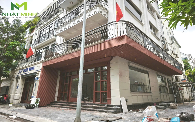 Thi công ốp trần, tường gỗ nhựa ngoài trời tại KĐT Nam Trung Yên, Cầu Giấy, Hà Nội